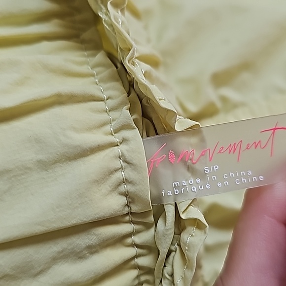 Free People Movement Yellow water Resistant Athletic Short Size Small EUC - Picture 6 of 6